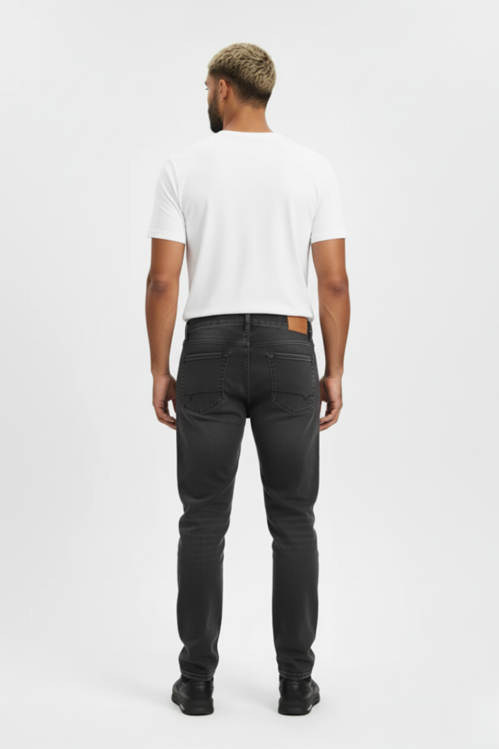 Motion Straight Fit Jeans - Black