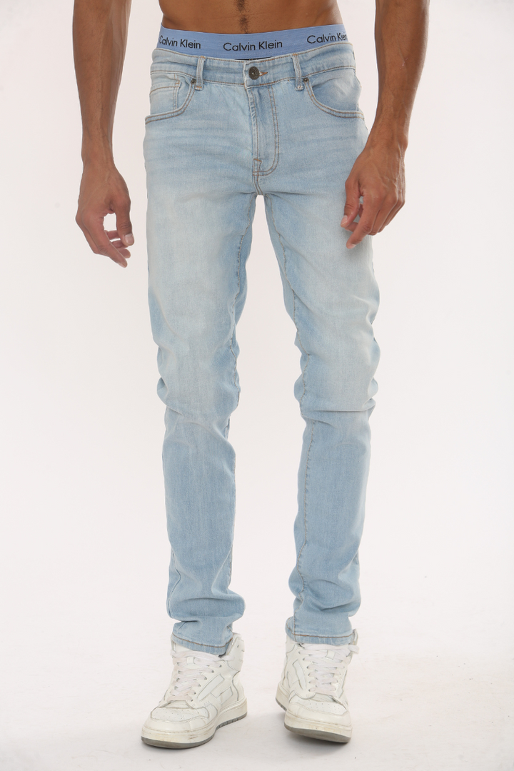 Monthope Tapered Jeans - Ice Blue
