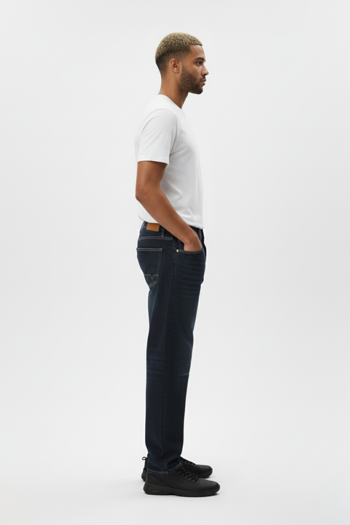 Motion Straight Fit Jeans - Raw