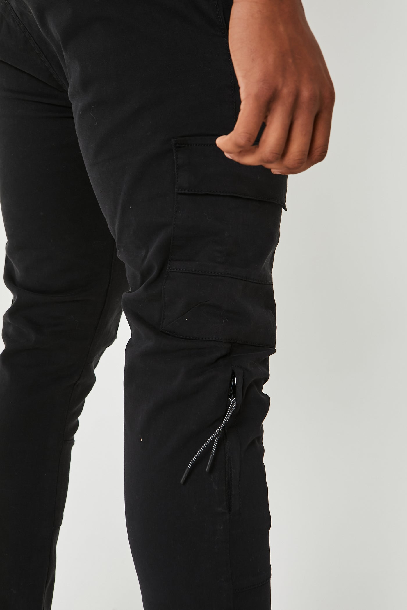 Becklow Cargo Pants - Black